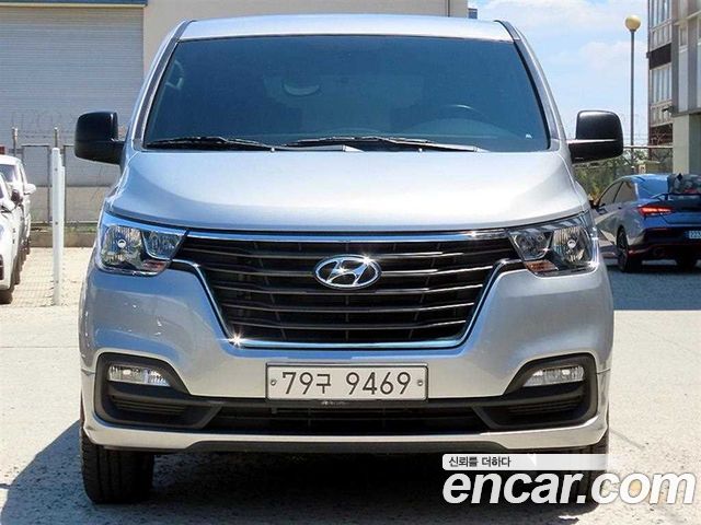 Hyundai Starex 4WD Wagon 12-Seater Modern — пробег 22 337 км — фото 1 из 5