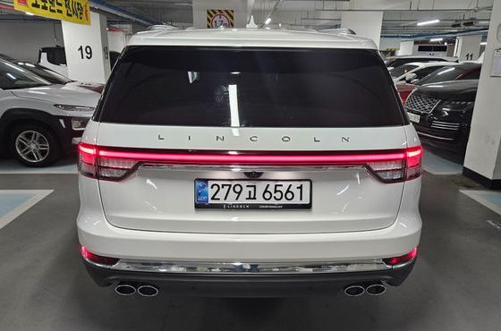 Lincoln Aviator 3.0 Reserve AWD — пробег 66 201 км — фото 4 из 5