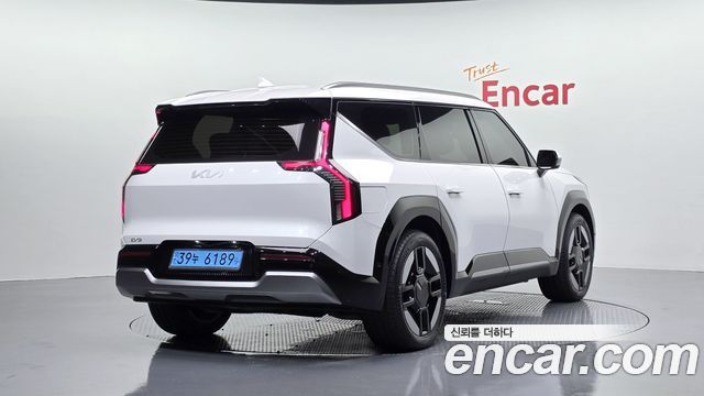 Kia EV9 из Кореи Encar
