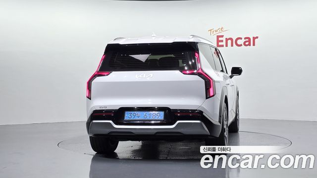 Kia EV9 из Кореи Encar