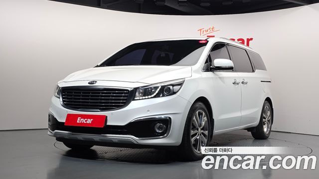Kia Carnival 9-seater Prestige — пробег 197 131 км — фото 1 из 5
