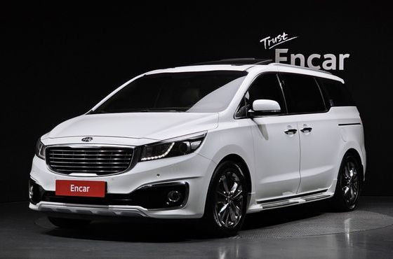 Kia Carnival 9-seater Prestige — пробег 185 250 км — фото 1 из 5