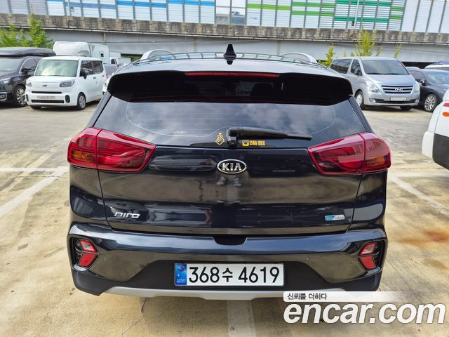Kia Niro 1.6 HEV Noblesse Special — пробег 77 439 км — фото 3 из 5