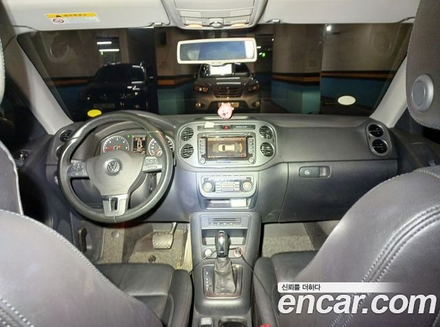 Volkswagen Tiguan 2.0 TDI  Premium 5N — пробег 121 212 км — фото 3 из 5