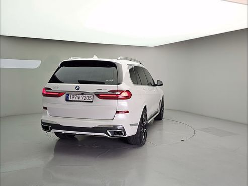 BMW X7 xDrive 40i M Sport 6STR — пробег 47 854 км — фото 2 из 5