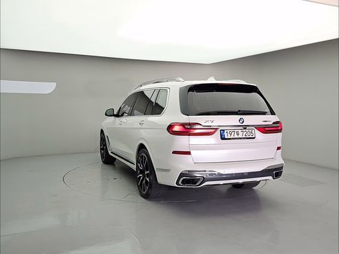 BMW X7 xDrive 40i M Sport 6STR — пробег 47 854 км — фото 4 из 5
