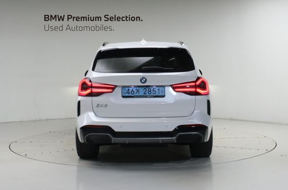 BMW iX3 M Sports — пробег 87 217 км — фото 4 из 5