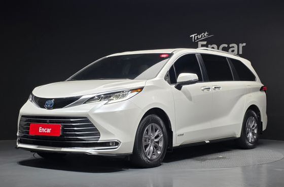 Toyota Sienna 2.5 Hybrid AWD — пробег 71 369 км — фото 1 из 5