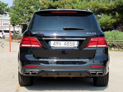 Mercedes-Benz GLE-Class AMG GLE63 4MATIC — пробег 186 077 км — фото 4 из 5