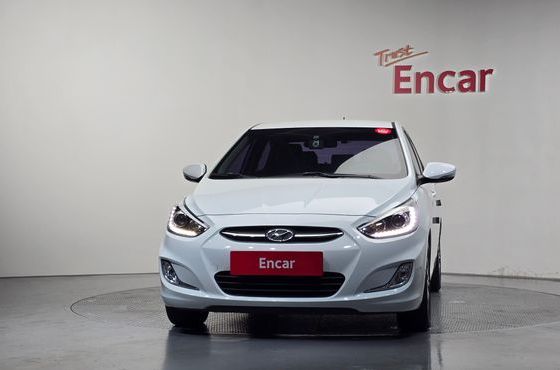 Hyundai Accent 1.4 VVT Premium — пробег 74 704 км — фото 3 из 5