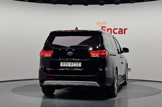Kia Carnival 9-seater Prestige — пробег 83 941 км — фото 4 из 5