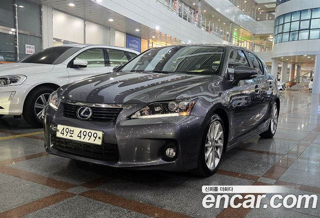 Lexus CT200h 1.8 Compact Luxury ZWA10 — пробег 84 258 км — фото 1 из 5