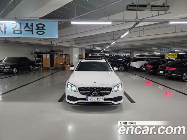 Mercedes-Benz E-Class E300 Avantgarde — пробег 57 000 км — фото 1 из 5