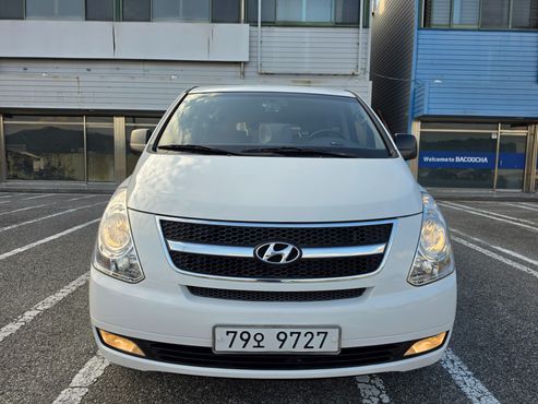 Hyundai Starex 12-Seater Wagon CVX Luxury — пробег 101 000 км — фото 2 из 5