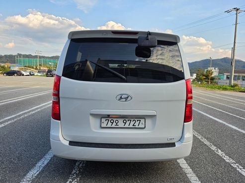 Hyundai Starex 12-Seater Wagon CVX Luxury — пробег 101 000 км — фото 4 из 5
