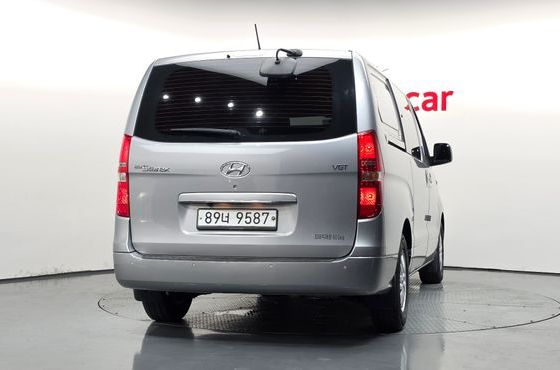 Hyundai Starex 5-Seater VAN Smart — пробег 126 117 км — фото 4 из 5