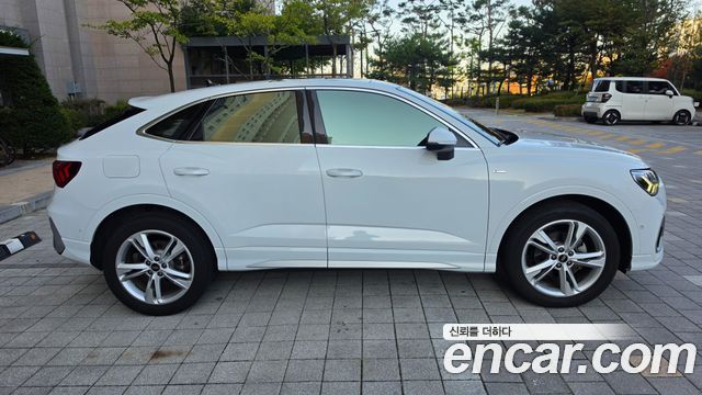 Audi Q3 35 TDI Premium Sportback — пробег 112 000 км — фото 3 из 5