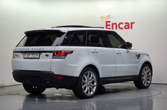 Land Rover Range Rover Sport 3.0 SDV6 HSE Dynamic — пробег 158 169 км — фото 2 из 5