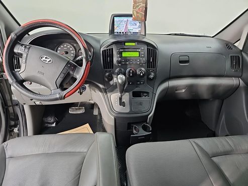 Hyundai Starex 12-Seater Wagon CVX Deluxe — пробег 179 993 км — фото 5 из 5