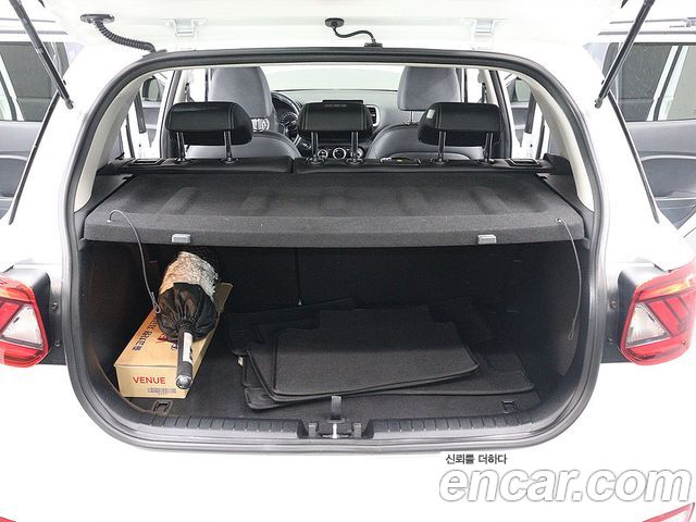 Hyundai Venue из Кореи Encar