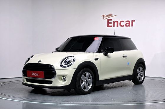 Mini Cooper Standard Third Generation — пробег 60 641 км — фото 1 из 5