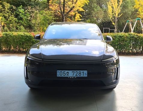 Tesla Model Y Premium RWD — пробег 17 188 км — фото 1 из 5