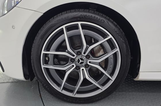 Mercedes-Benz E-Class E220d 4MATIC AMG Line — пробег 86 945 км — фото 5 из 5