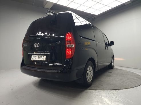 Hyundai Starex 5-Seater VAN CVX Premium — пробег 215 000 км — фото 5 из 5