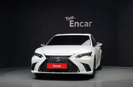 Lexus ES F-Sport — пробег 37 172 км — фото 3 из 5