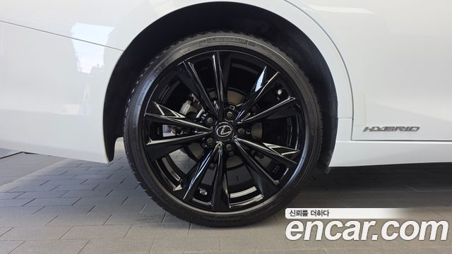 Lexus ES F-Sport — пробег 37 172 км — фото 5 из 5
