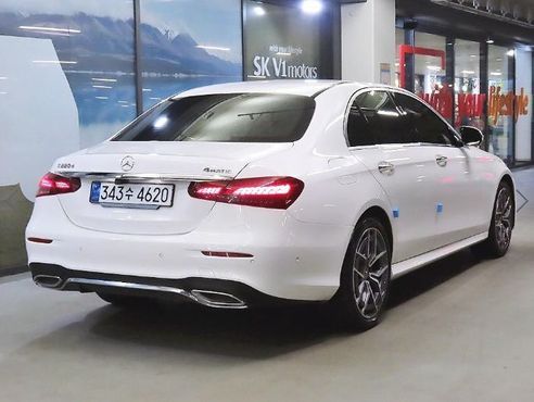 Mercedes-Benz E-Class E220d 4MATIC AMG Line — пробег 45 271 км — фото 4 из 5