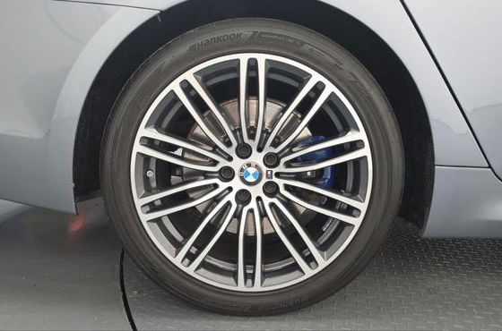 BMW 5-Series 530i M Sport Package Plus — пробег 112 483 км — фото 5 из 5