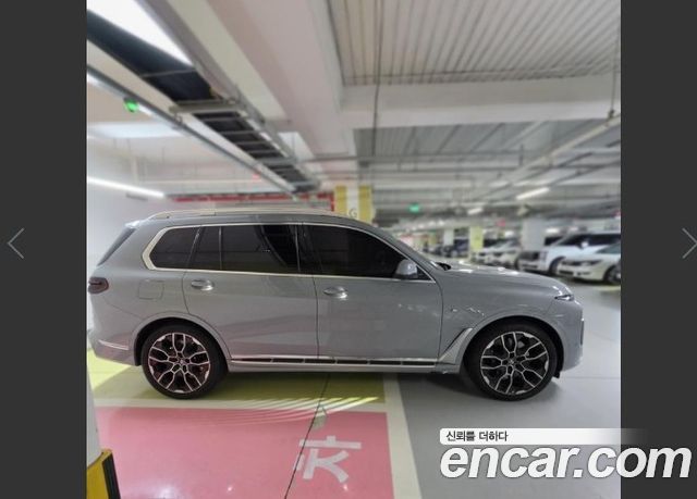 BMW X7 xDrive 40i M Sport 6STR — пробег 12 600 км — фото 5 из 5