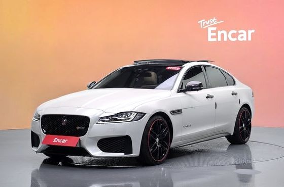 Jaguar XF 20d Portfolio AWD — пробег 76 645 км — фото 1 из 5