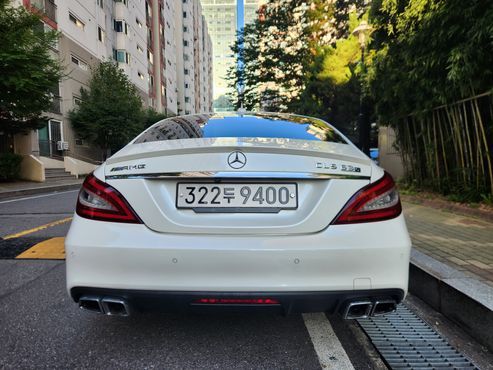 Mercedes-Benz CLS-Class CLS63 AMG S 4MATIC — пробег 80 000 км — фото 2 из 5