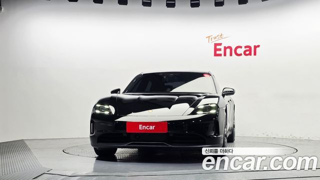 Porsche Taycan Base 4 — пробег 14 983 км — фото 3 из 5
