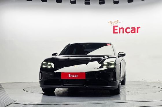 Porsche Taycan Base 4 — пробег 14 983 км — фото 3 из 5
