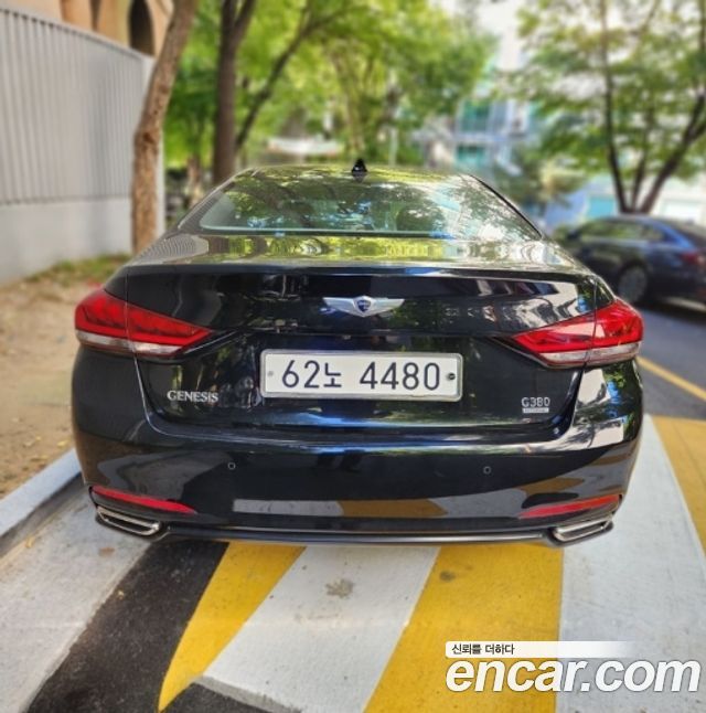 Hyundai Genesis из Кореи Encar