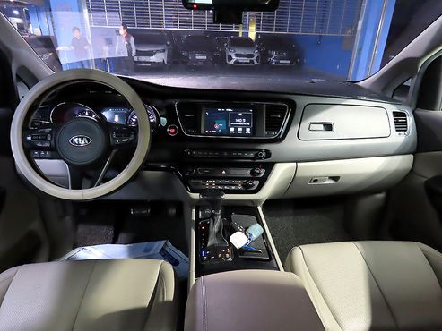 Kia Carnival 9-seater Noblesse — пробег 222 532 км — фото 5 из 5