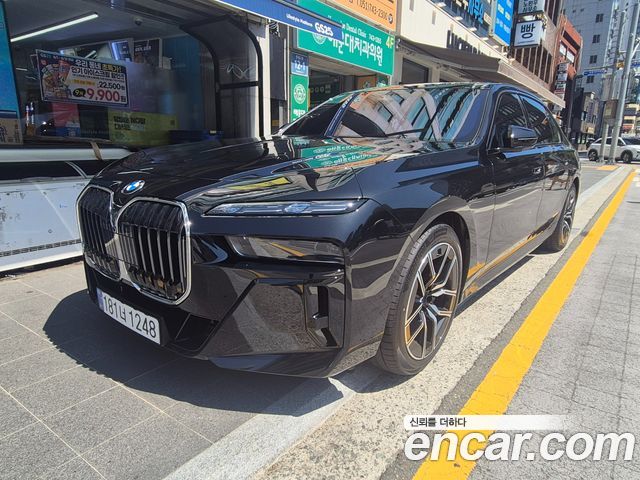 BMW 7-Series 740i xDrive M Sport Limited — пробег 2 547 км — фото 3 из 5