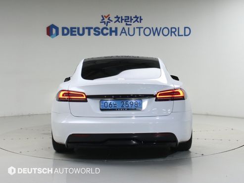 Tesla Model S AWD — пробег 31 000 км — фото 4 из 5
