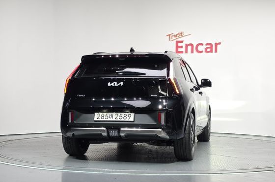 Kia Niro SIgnature — пробег 675 км — фото 4 из 5