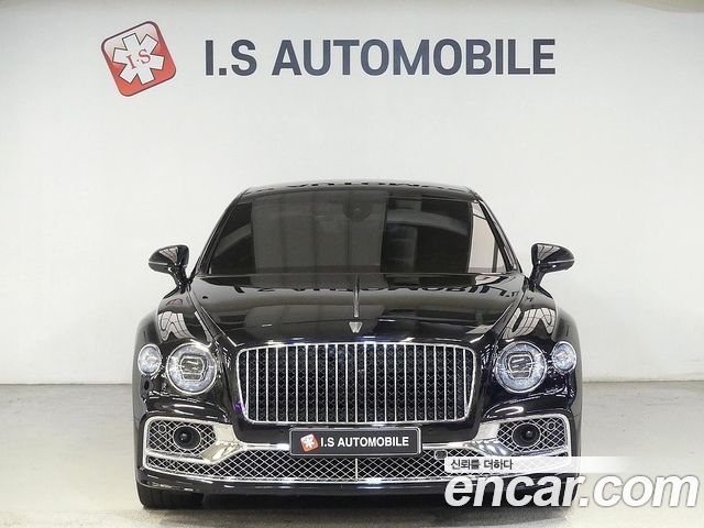 Bentley Flying Spur 4.0 — пробег 31 500 км — фото 3 из 5