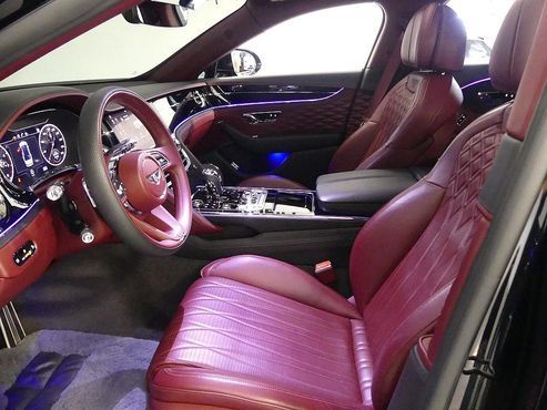 Bentley Flying Spur 4.0 — пробег 31 500 км — фото 5 из 5