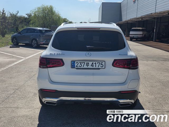 Mercedes-Benz GLC-Class GLC300e 4MATIC — пробег 29 568 км — фото 4 из 5