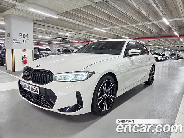 BMW 3-Series 320i M Sport — пробег 5 030 км — фото 3 из 5