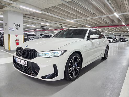 BMW 3-Series 320i M Sport — пробег 5 030 км — фото 3 из 5