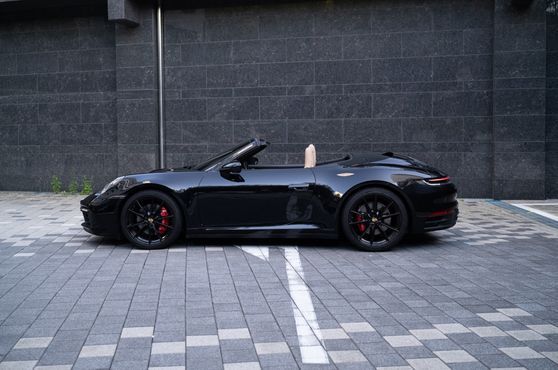 Porsche 911 Carrera 4S Cabriolet — пробег 5 900 км — фото 2 из 5
