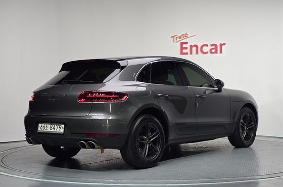 Porsche Macan 3.0 S Diesel 95B — пробег 92 961 км — фото 2 из 5