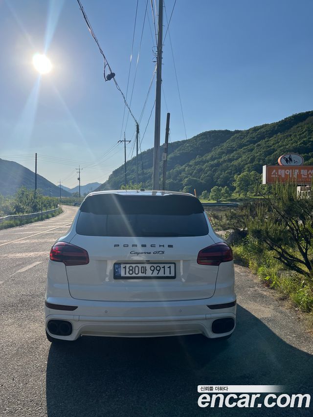 Porsche Cayenne 4.8 S 958 — пробег 183 000 км — фото 4 из 5